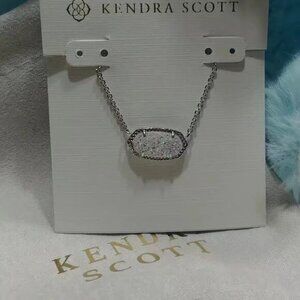 Kendra Scott necklace